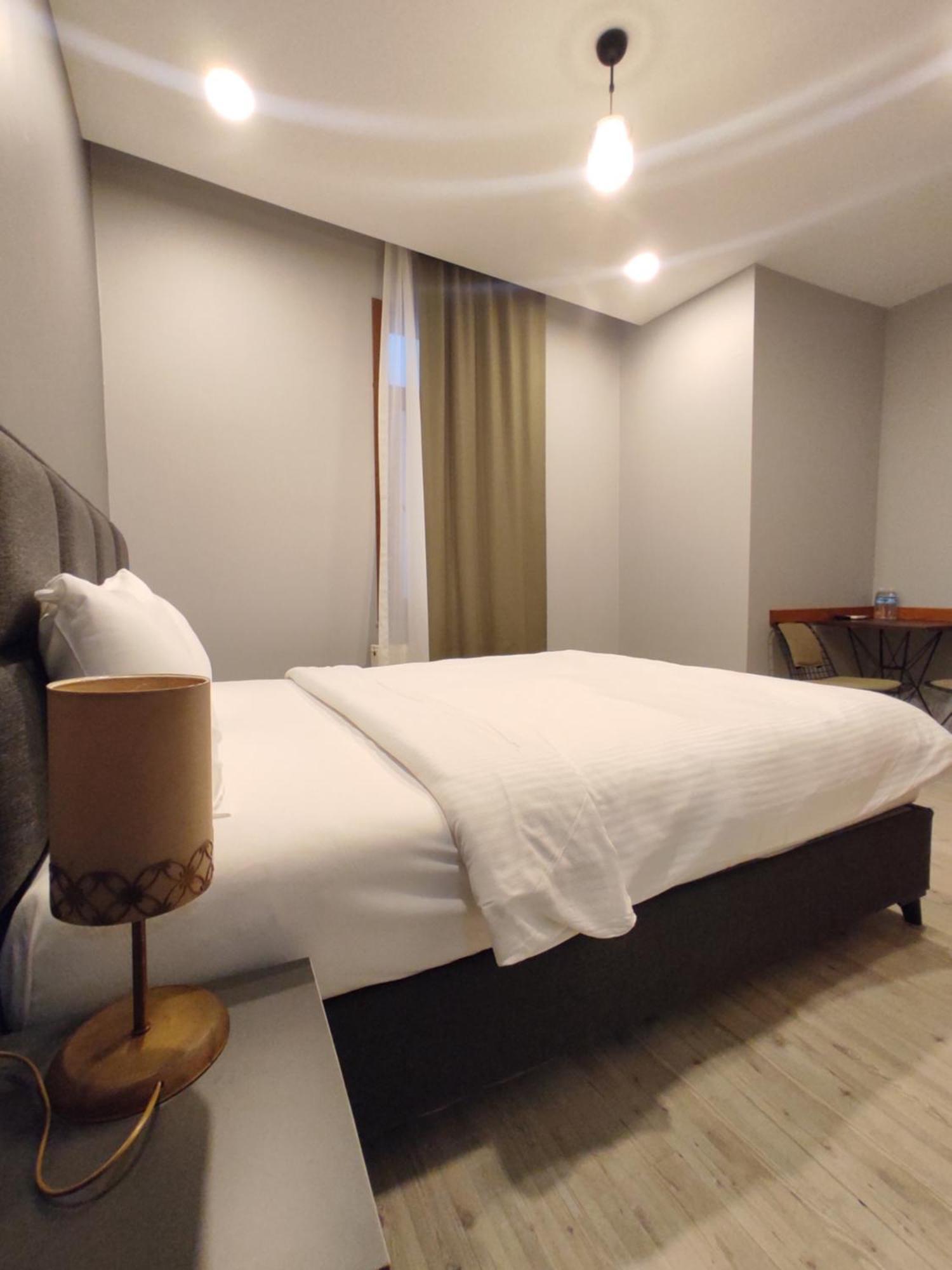 Ore Pera Suites Istanboel Buitenkant foto